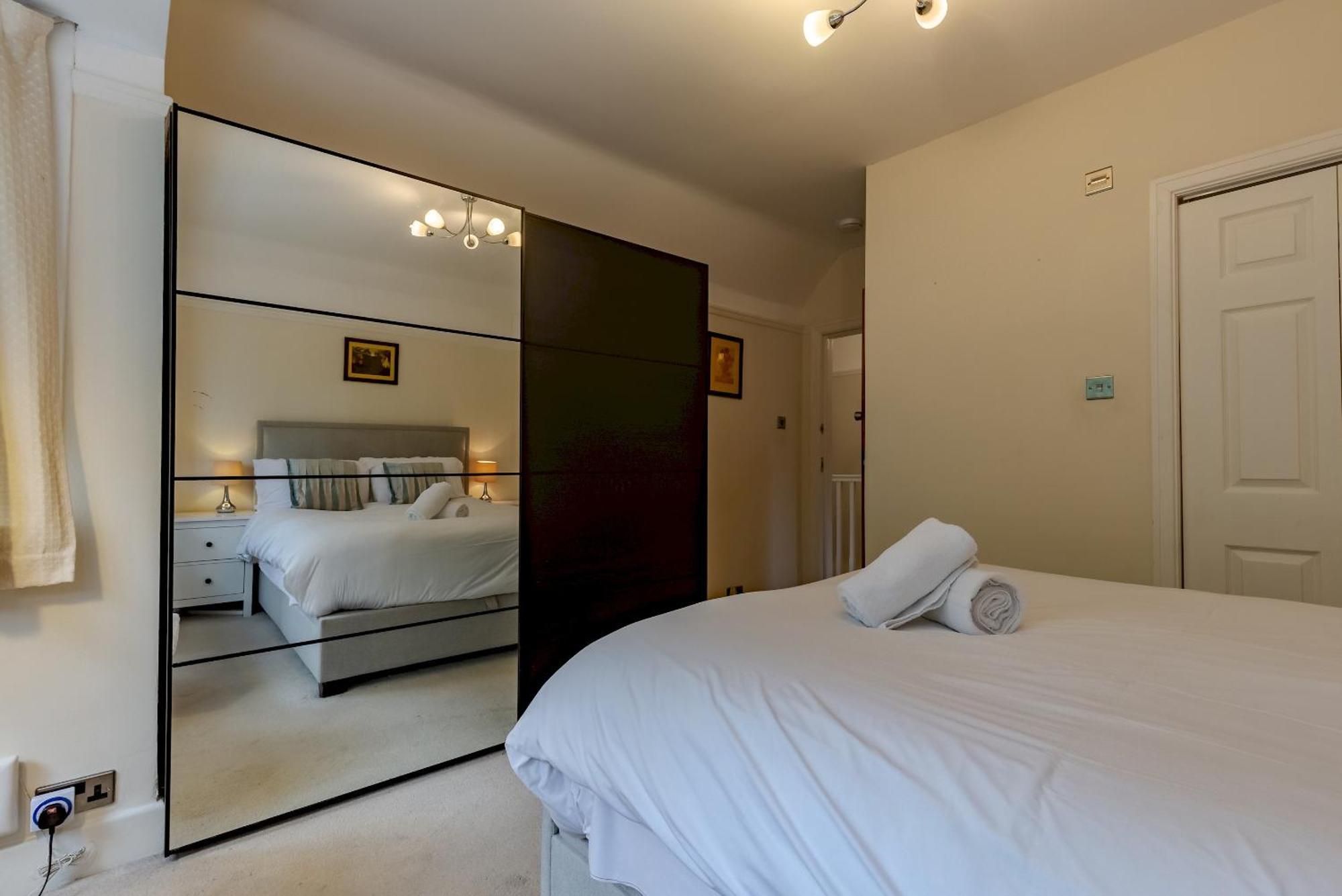 Spacious 4-bed Family With Garden Parking Pass The Keys * Birmingham